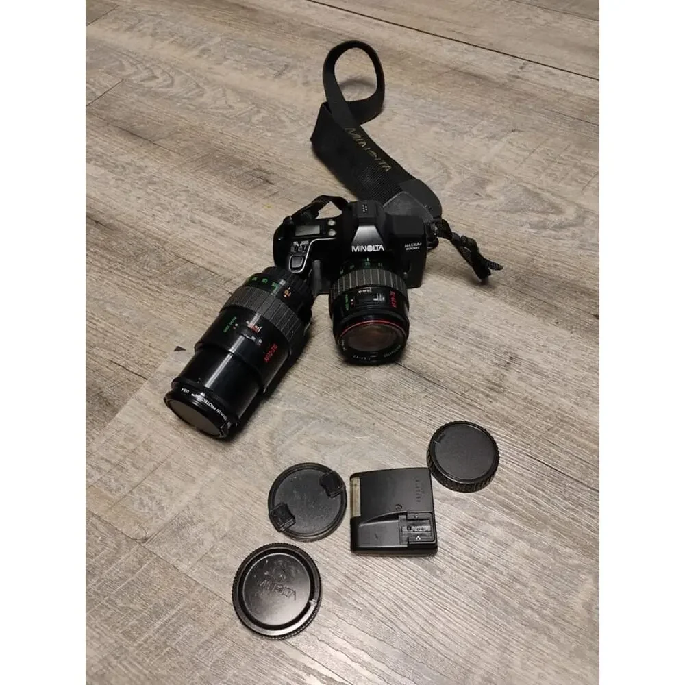 Minolta Maxxum 3000i Bundle Set 35mm SLR Film Camera 2 Lenses Flash untested